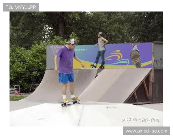 上海滑板队在极限运动会中以57分稳居积分榜首位