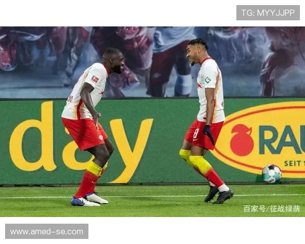 杭州足球队与上海足球队赛后复盘分析比赛节奏与战术对比