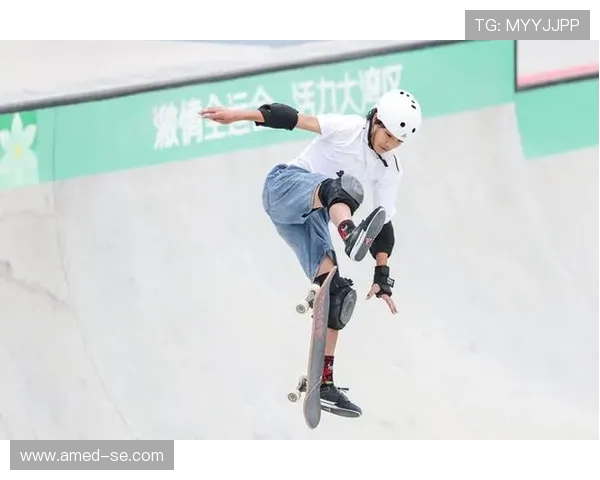 滑板文化的崛起与挑战：深入探讨上海滑板队的竞技与团结之路