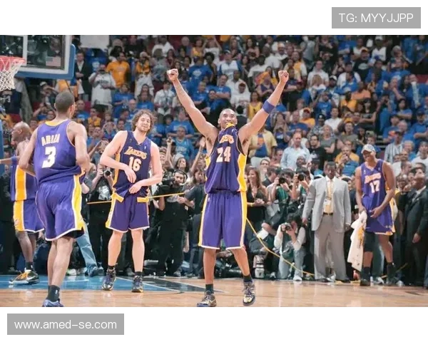 03年骑士与湖人巅峰对决的传奇时刻与篮球历史的深远影响