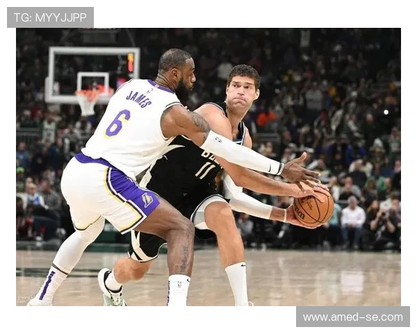 2012年NBA经典对决回顾：雄鹿与湖人的精彩较量与赛季影响分析