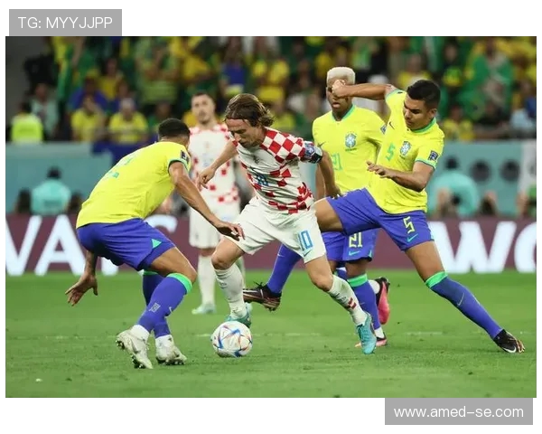 巴西国际对决帕梅拉斯精彩赛事回顾与分析 巴西国际对决帕梅拉斯精彩赛事回顾与分析