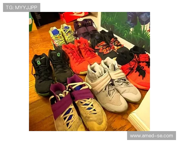 欧文新鞋发布会引发热议踩踏耐克Logo传达真正艺术无须标签的理念 欧文新鞋发布会引发热议踩踏耐克Logo传达真正艺术无须标签的理念