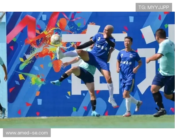 石家庄队迎战大连人队期待精彩对决展现足球魅力与团队精神 石家庄队迎战大连人队期待精彩对决展现足球魅力与团队精神