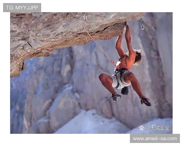 重庆极限运动队在攀岩联赛中以52分稳居榜首展现强大实力