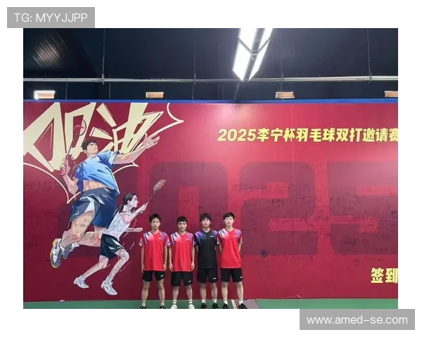 重庆羽毛球队荣登全国羽毛球状态排行榜第一名展现卓越实力与团队精神 重庆羽毛球队荣登全国羽毛球状态排行榜第一名展现卓越实力与团队精神