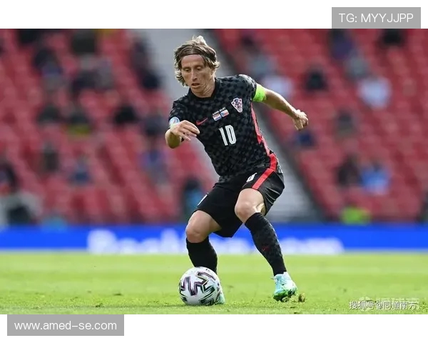 马丁内利的崛起之路：从青涩少年到足球场上的耀眼明星