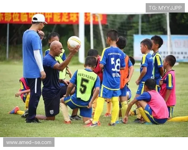 赵军独家分享足球心得与技巧助你提升球技和战术理解 赵军独家分享足球心得与技巧助你提升球技和战术理解