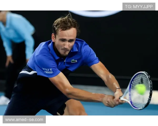 重庆网球队的反击革新之路：重塑战术与团队协作的新篇章